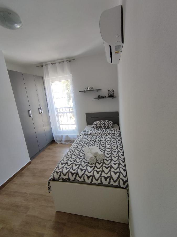 Apartman Ivana Биоград-на-Мору Экстерьер фото