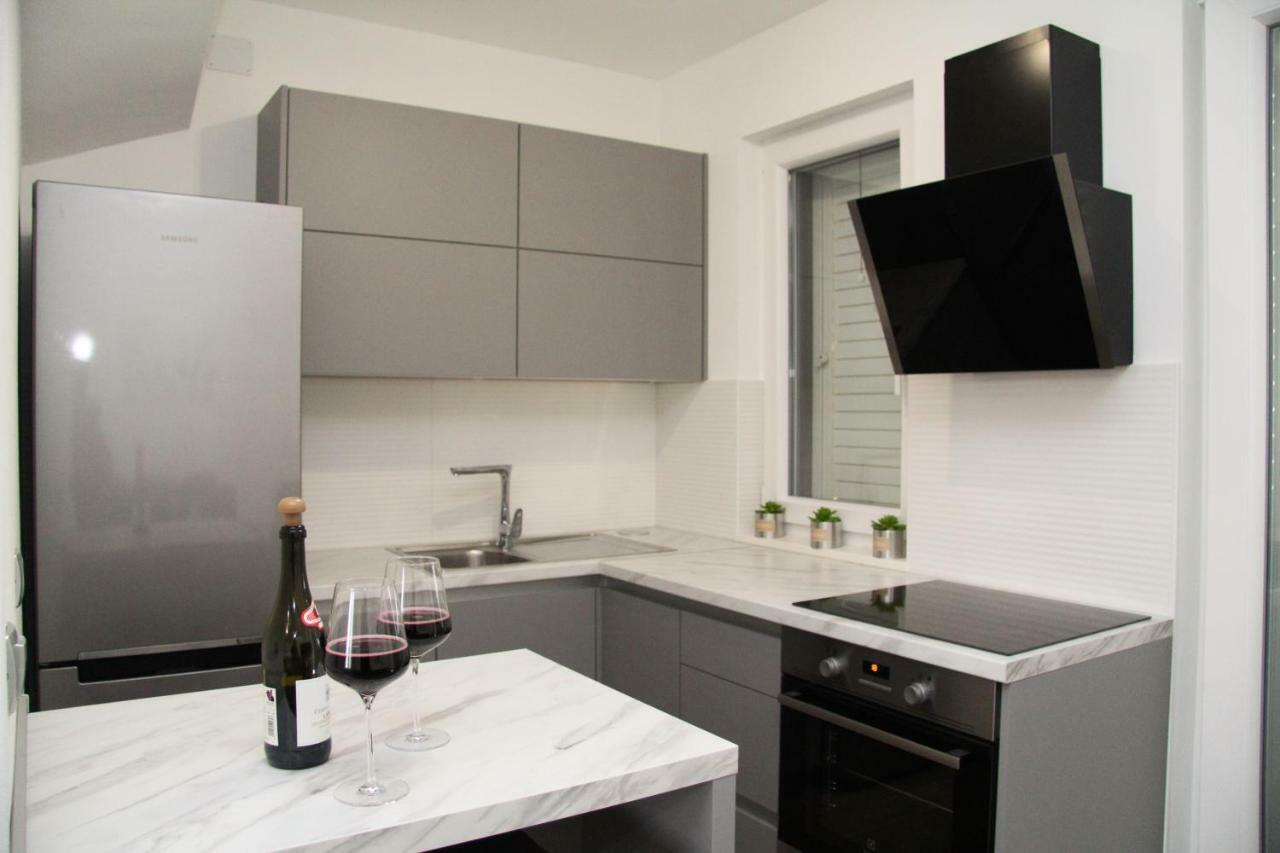 Apartman Ivana Биоград-на-Мору Экстерьер фото