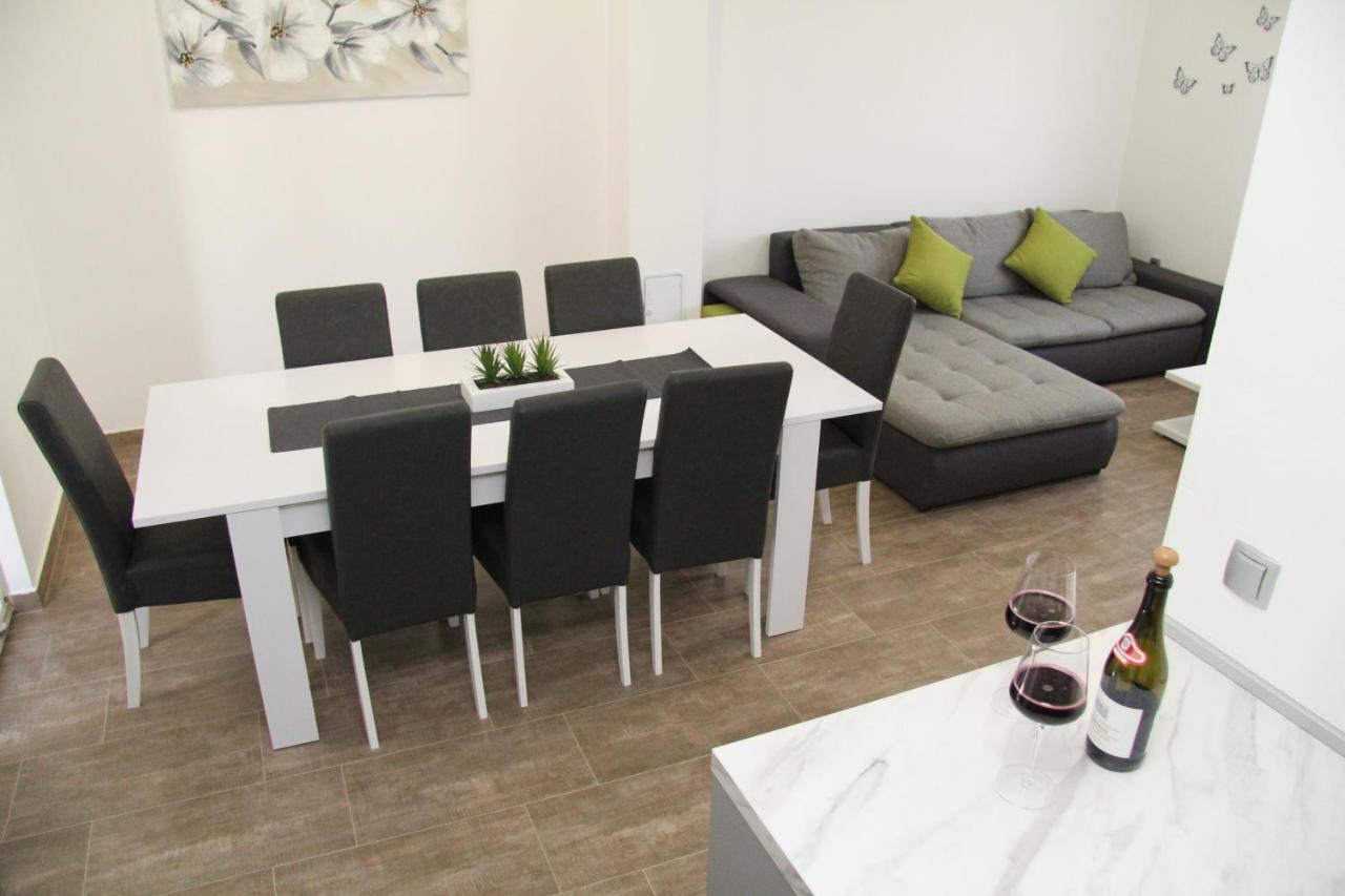Apartman Ivana Биоград-на-Мору Экстерьер фото